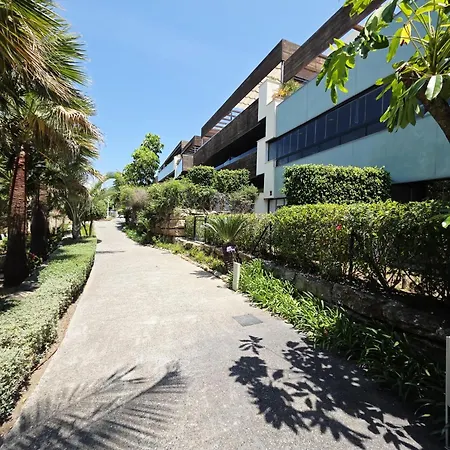 Apartment Flamingos Padierna Estepona